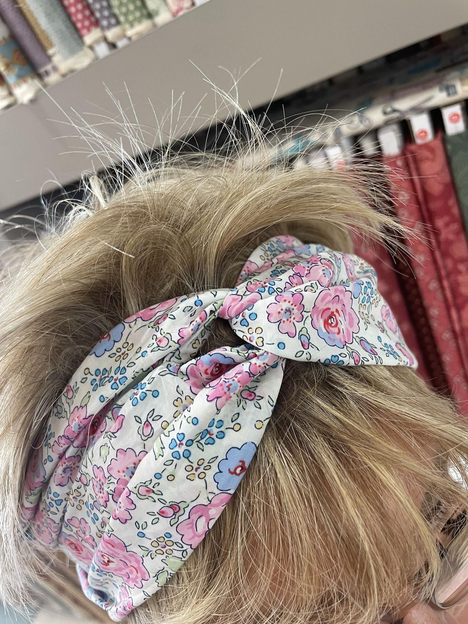 Détail headband et chouchou